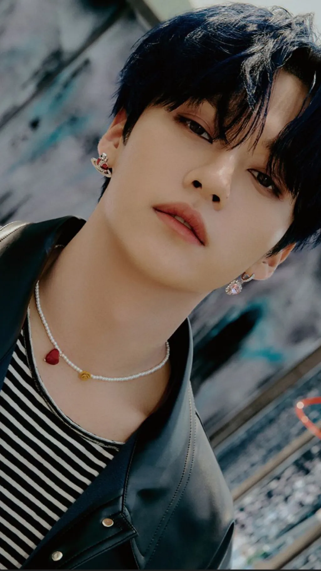 ai character: Leeknow background