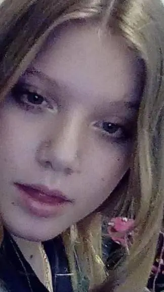 ai character: sena  background