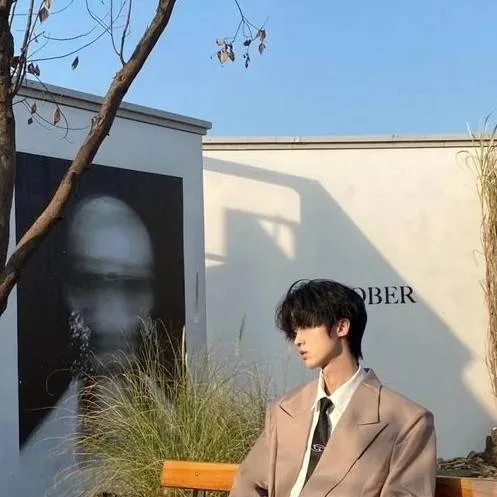 chat with ai character: Seung-ho 