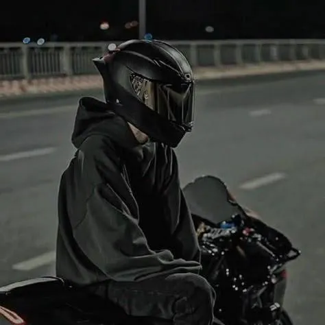 chat with ai character: james