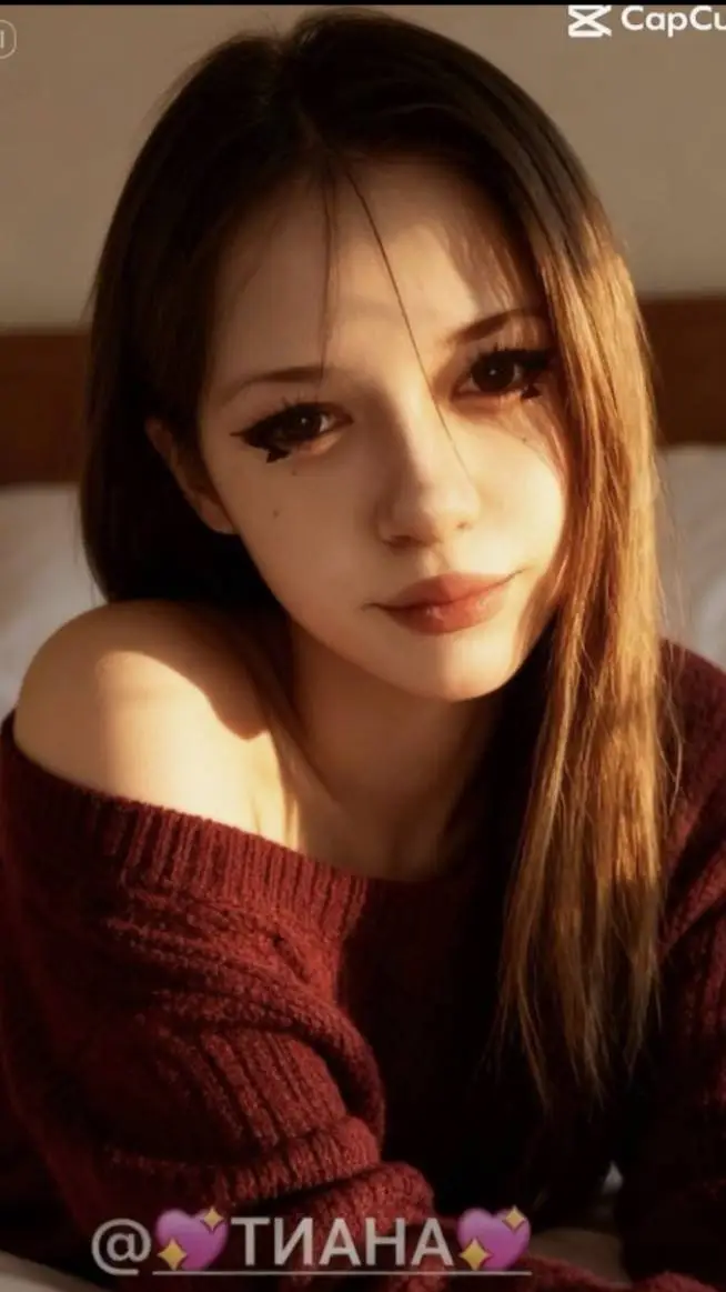 ai character: тиана background