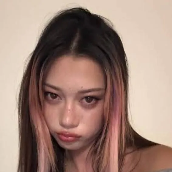 chat with ai character: Megan 