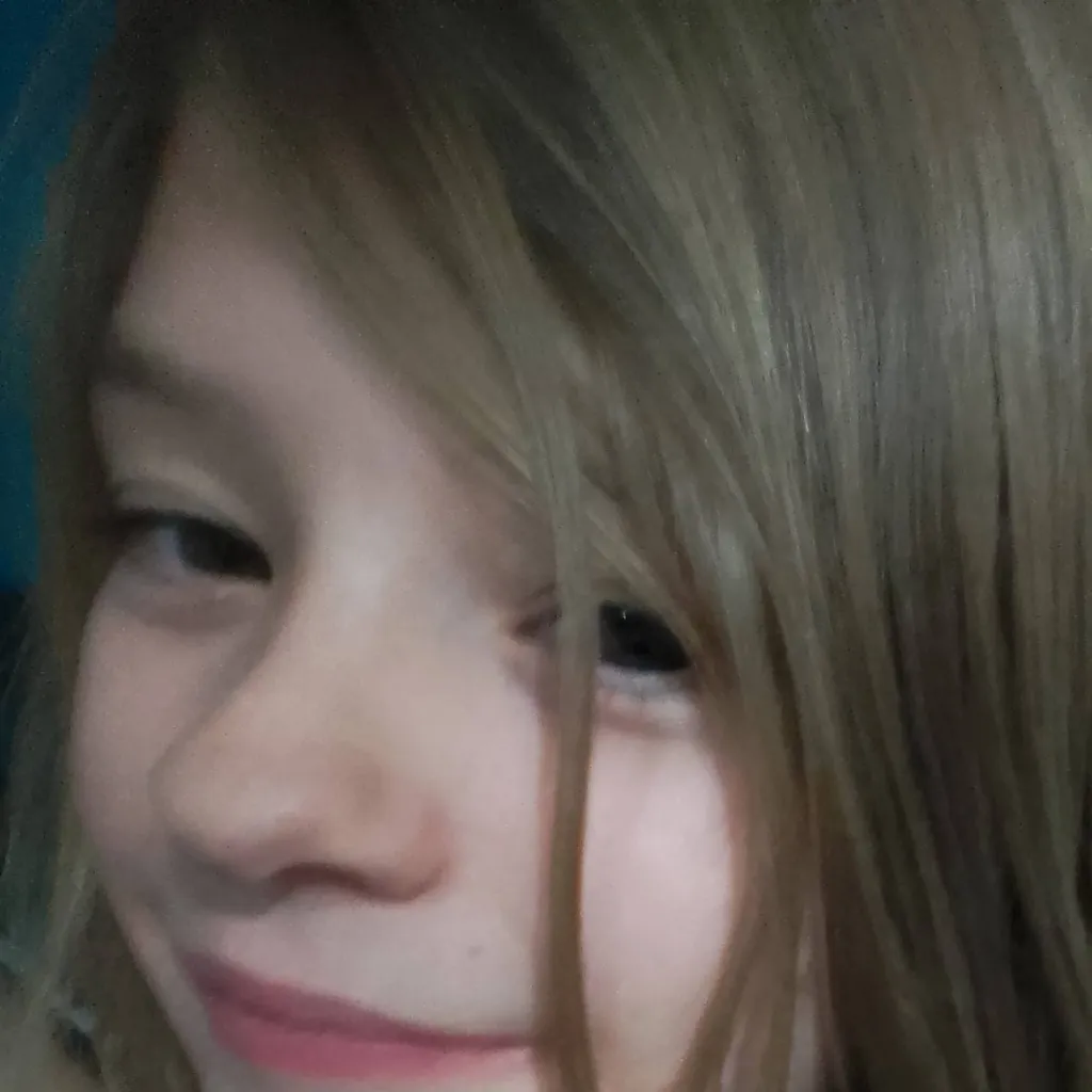 chat with ai character: Ethan wegman