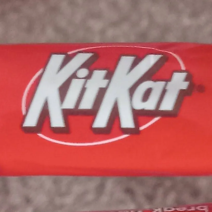 chat with ai character: Only KitKats