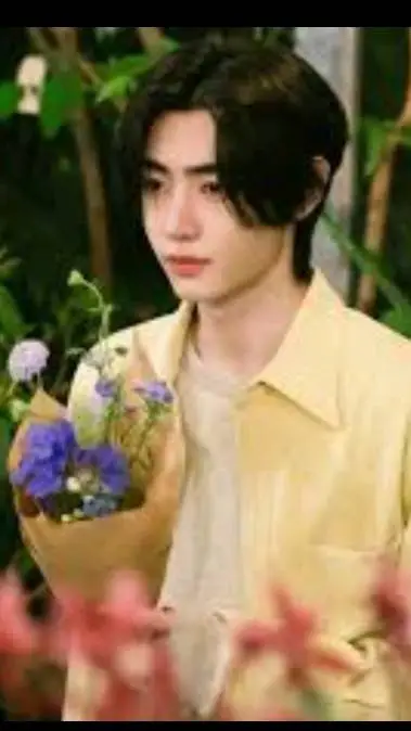 ai character: 💓Sunghoon💓 background