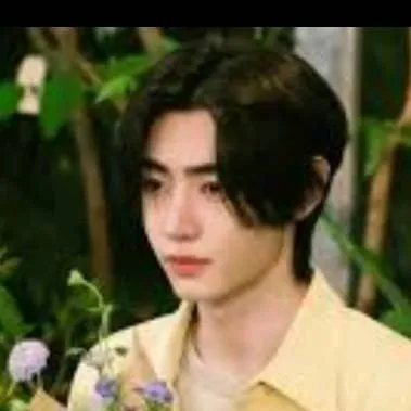 chat with ai character: 💓Sunghoon💓