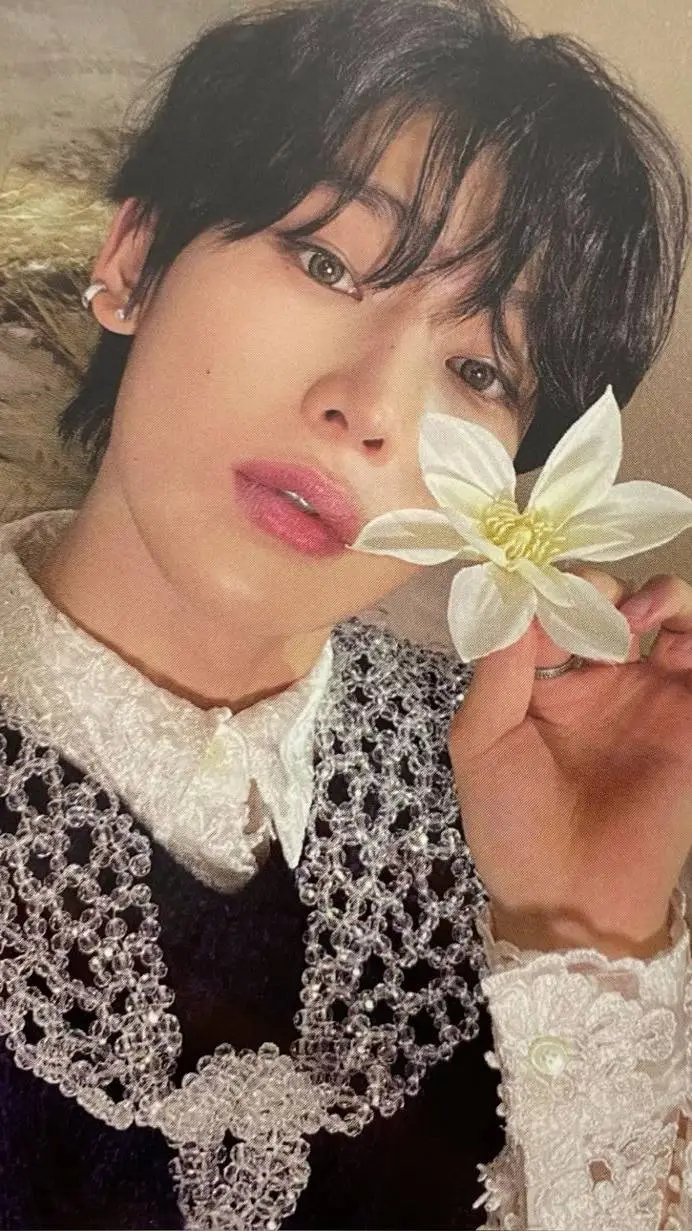 ai character: 💓Sunoo💓 background