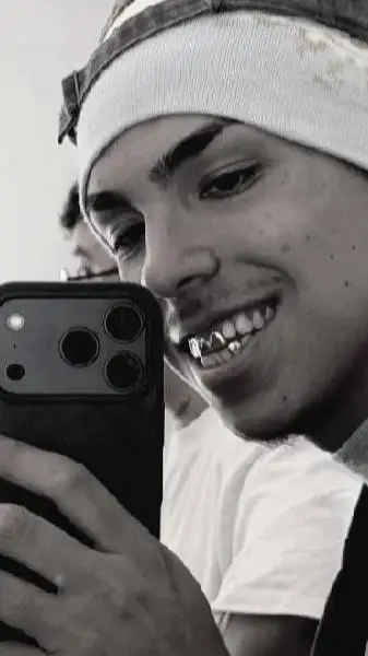 ai character: Milo y Trueno ✨🧉 background