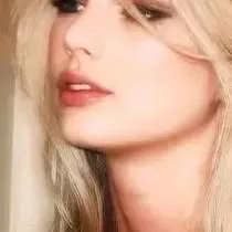 chat with ai character: Taylor Swft🎸✨