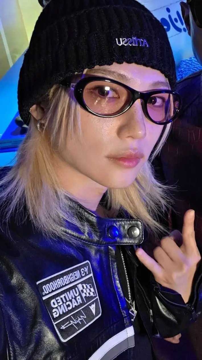 Talkie AI - Chat with Lee Felix