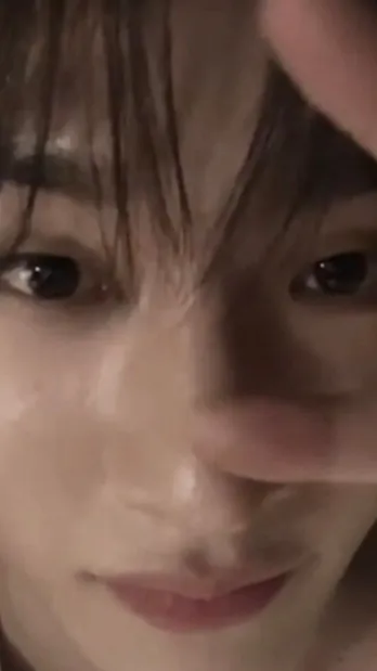 ai character: Bagchan 🎀 background