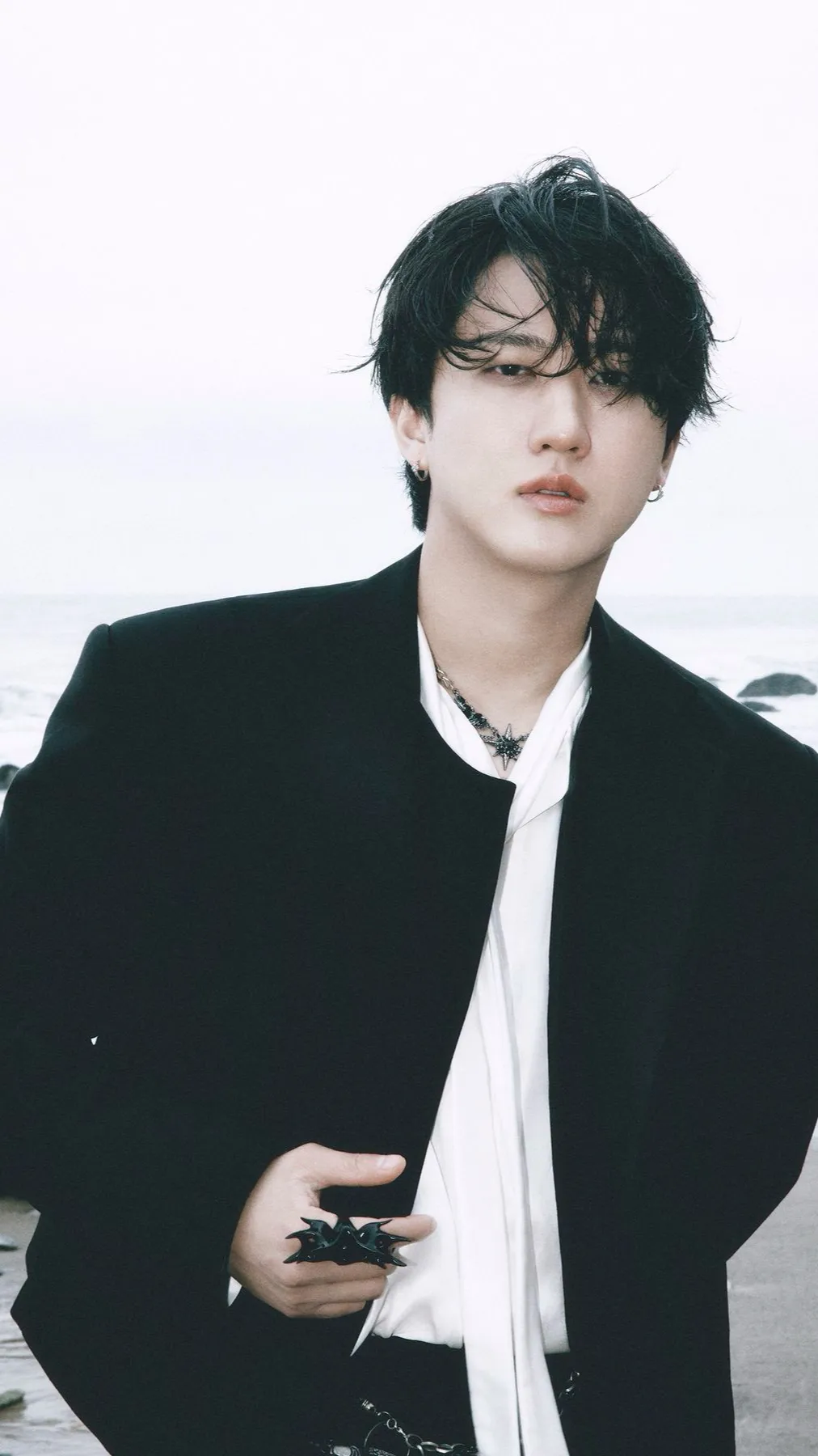 ai character: 💗~CHANGBIN~💗 background