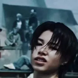 chat with ai character: Louis 