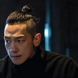 chat with ai character: Im Baek-Jeong 