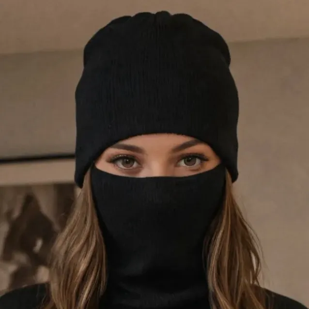 chat with ai character: Thief Claire