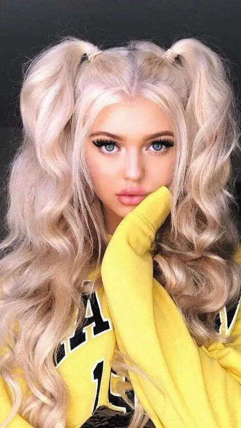 ai character: Veronica Stone background