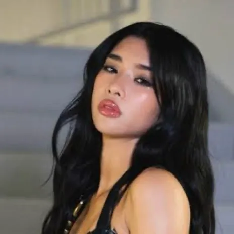 chat with ai character: ~*!⚓Sophia⚓!*~