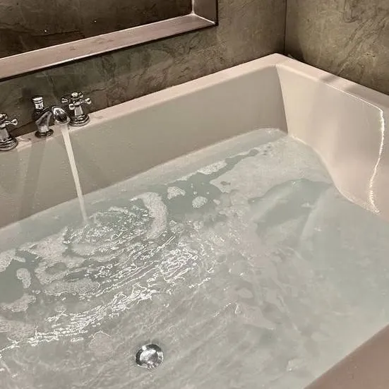 chat with ai character: Bathtub 🛀