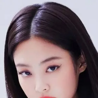 chat with ai character: Jennie 🤗