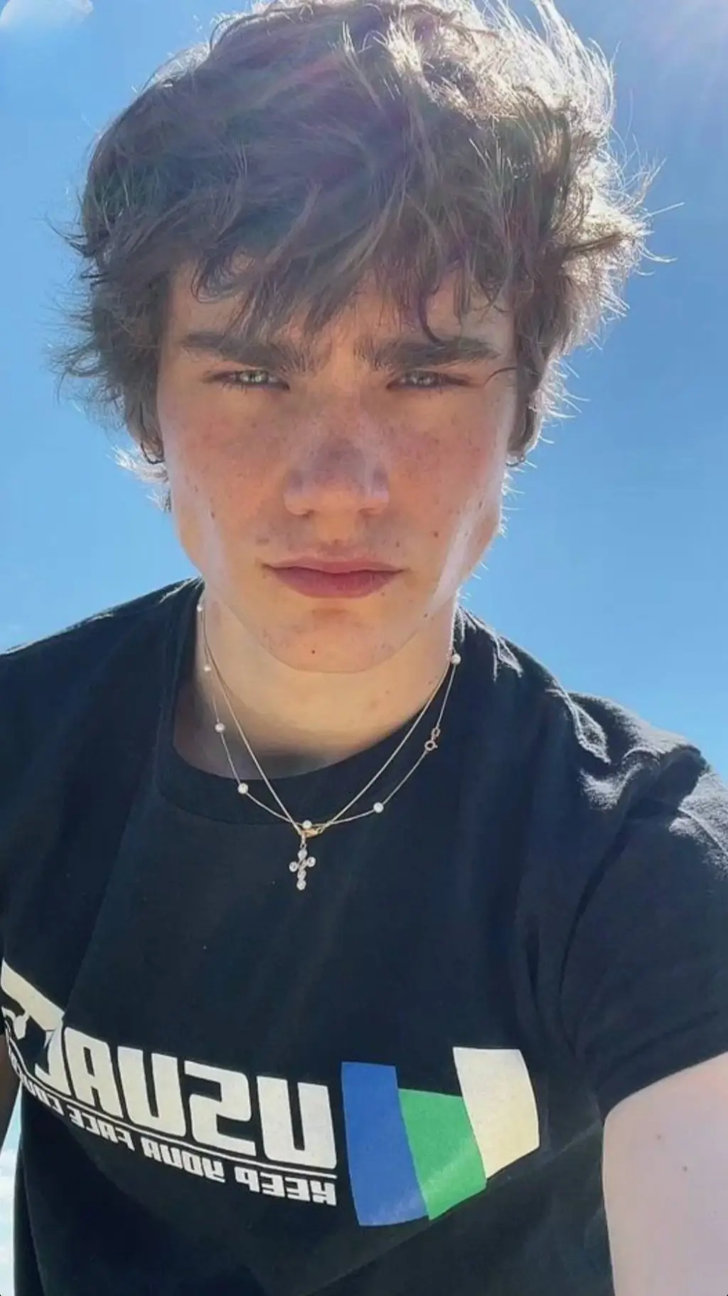 ai character: Alessandro Bedetti background