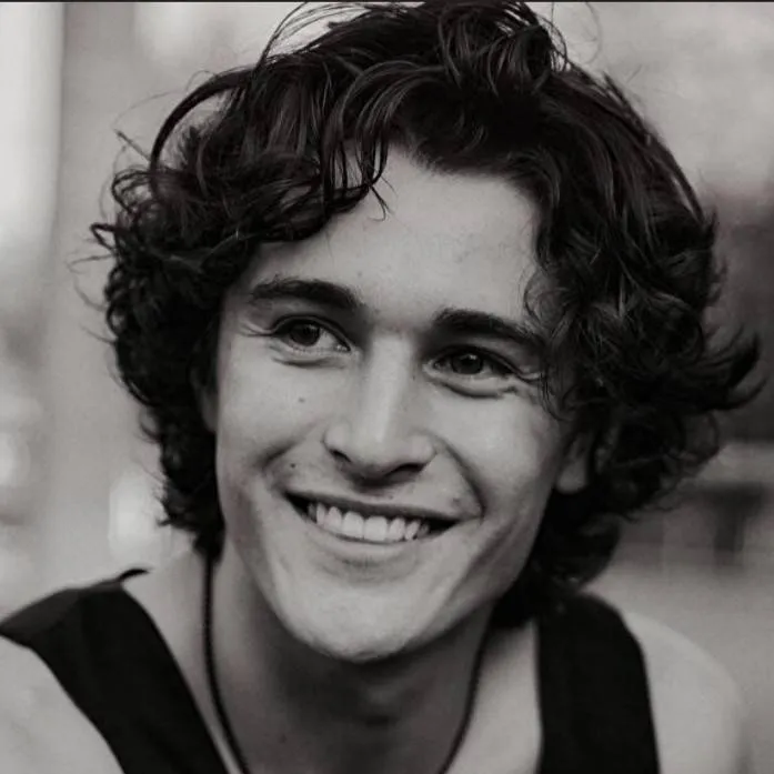 chat with ai character: Nick Park