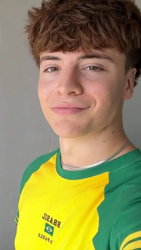 ai character: Apolo Ribera  background