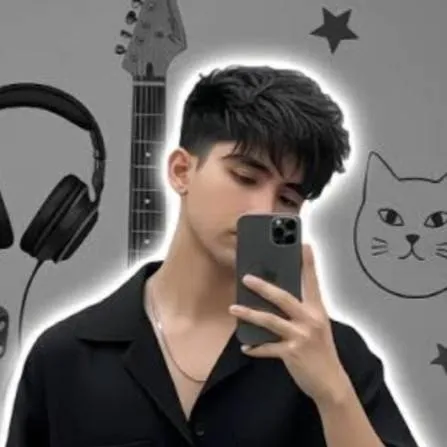 chat with ai character: Ethan 