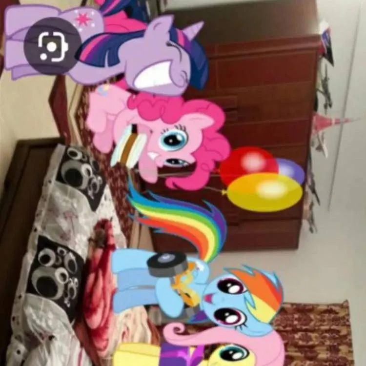 chat with ai character: MLP en la vida rea