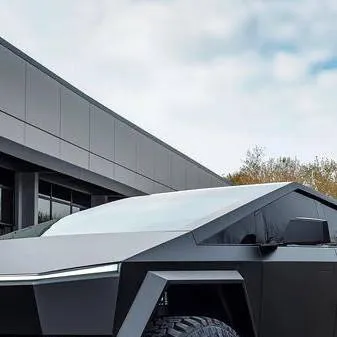 chat with ai character: cyber truck 