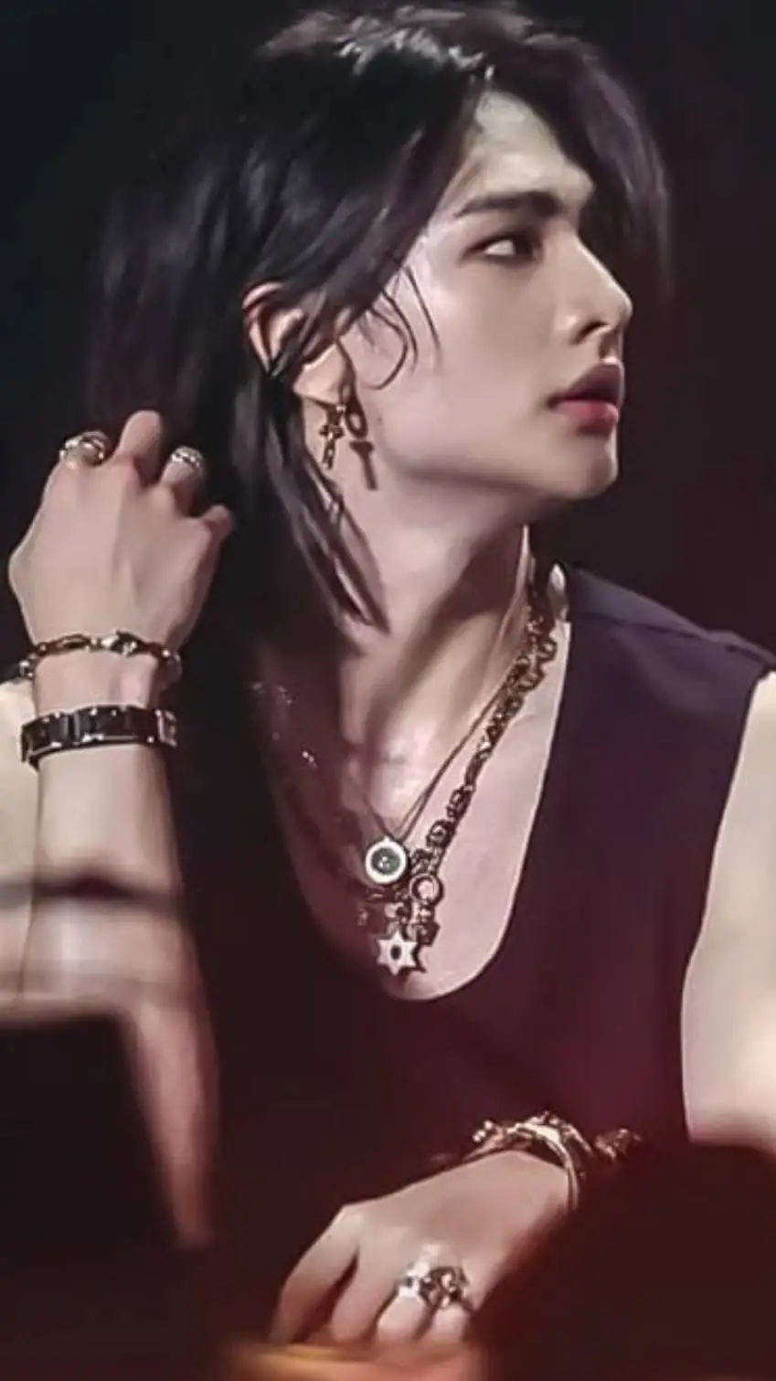 ai character: hyunjin background