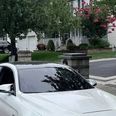 chat with ai character: Dw 