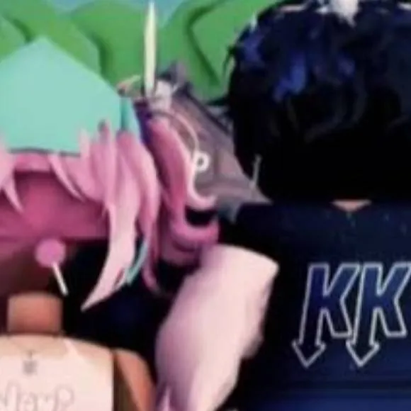 chat with ai character: kyle x vani