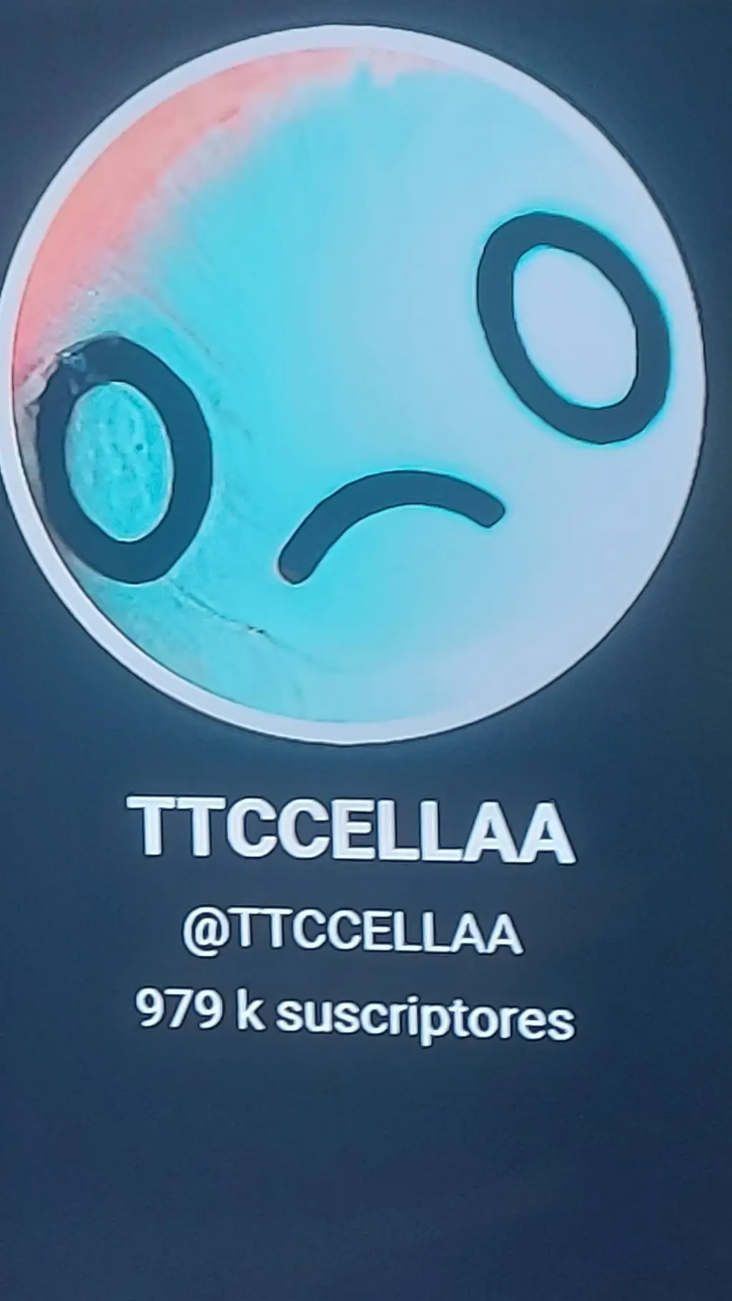 ai character: TTCCELLAA background