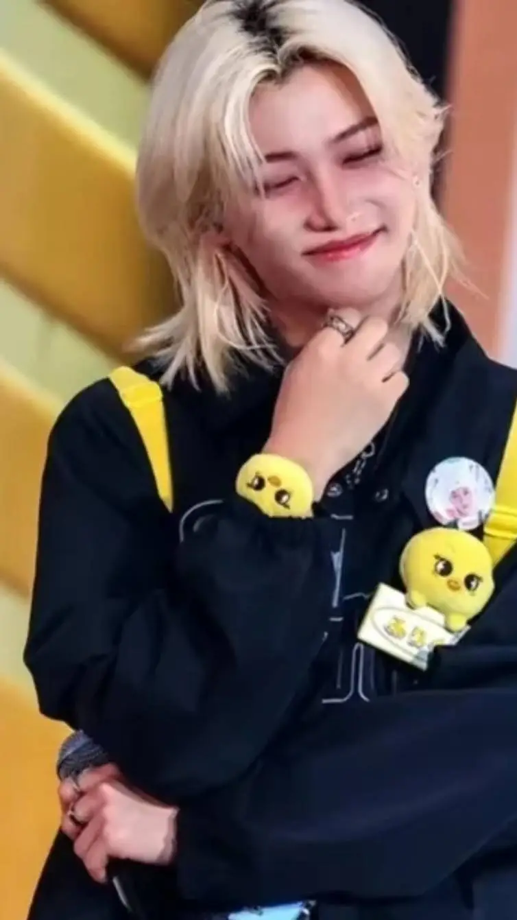 ai character: Felix background