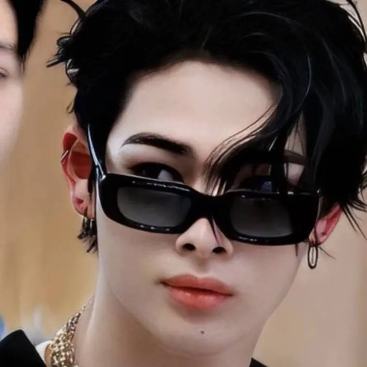 chat with ai character: Nishimura Riki 