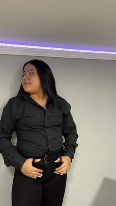 ai character: María background