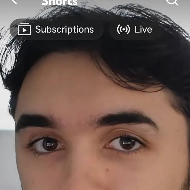 chat with ai character: itslouisayy