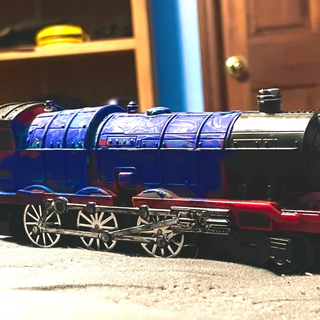 chat with ai character: Lucas