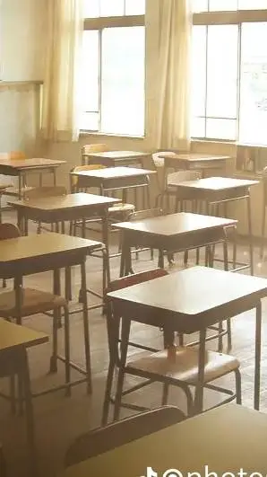 ai character: sekolah kaya raya background