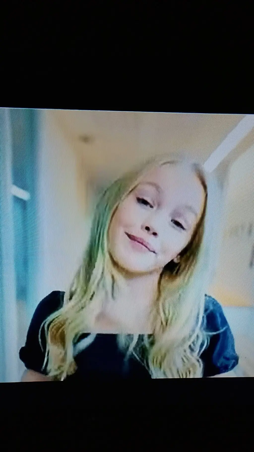 ai character: Freya skye background