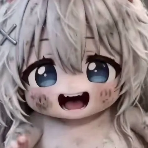 chat with ai character: Shirofuk
