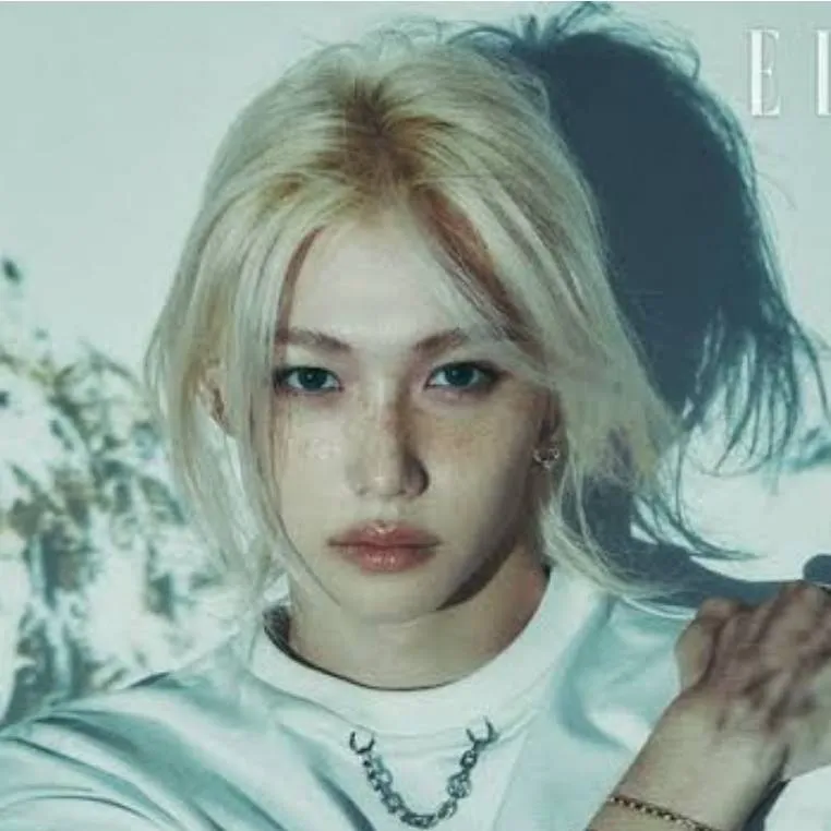 chat with ai character: Felix 