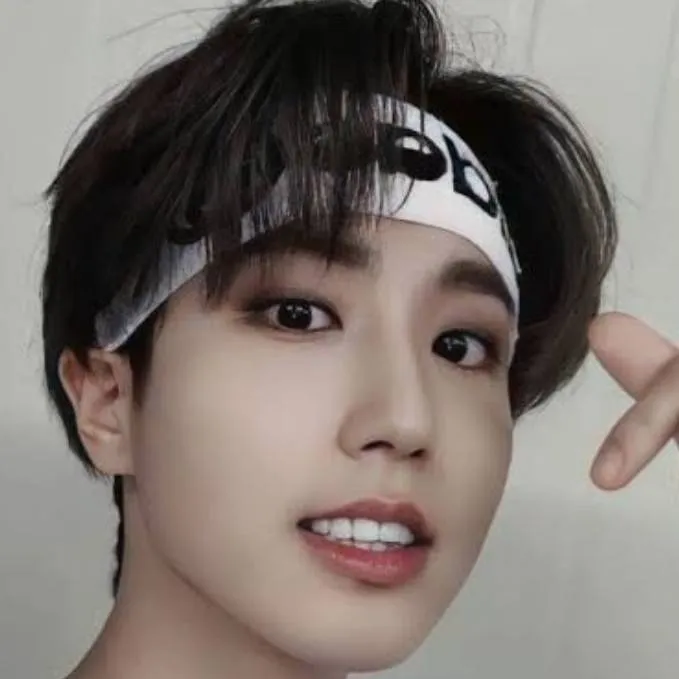 chat with ai character: Han !!!!