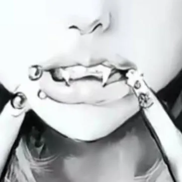 chat with ai character: $_Charlote_$