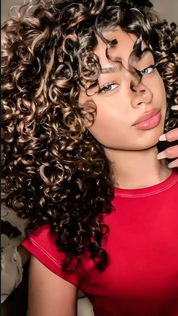 ai character: Samantha  background