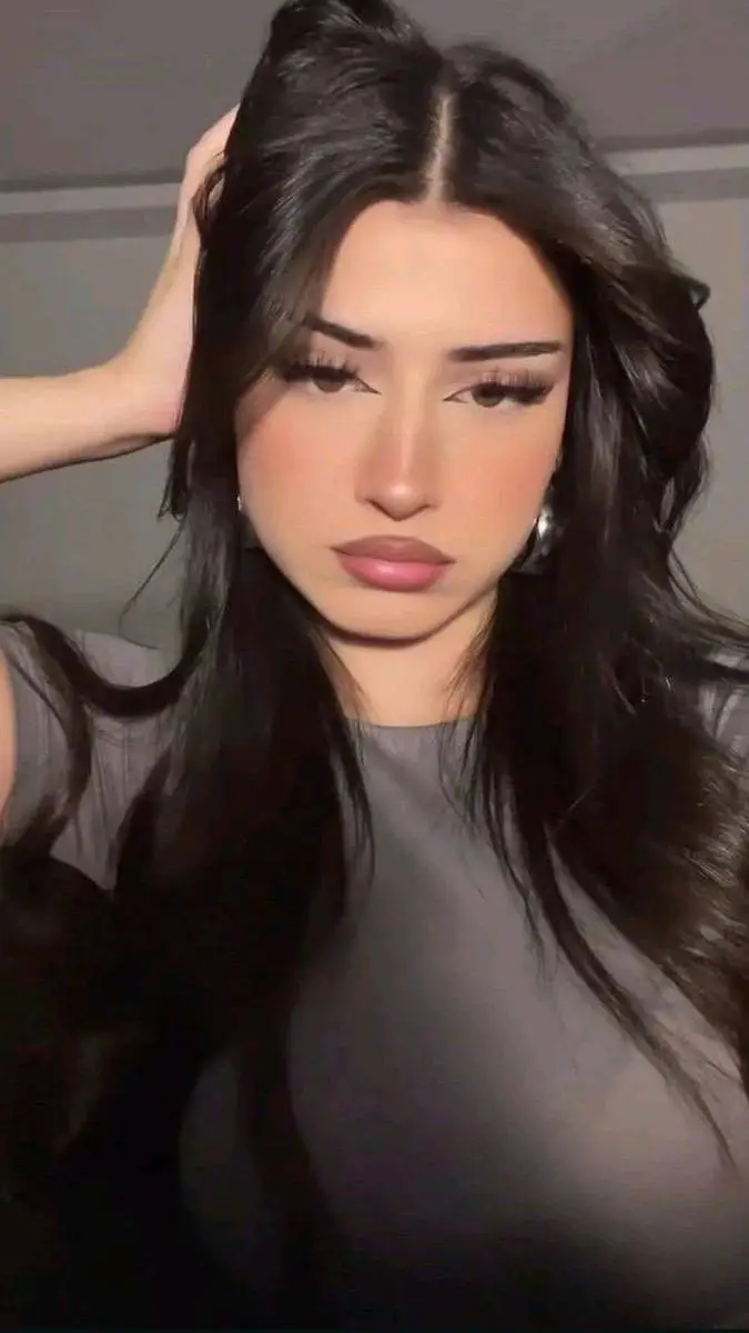 ai character: medina background