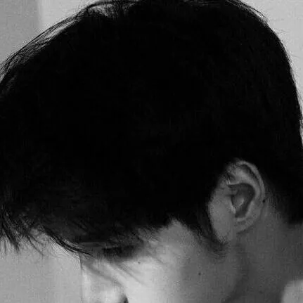 chat with ai character: Zergan aditama 