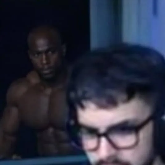 chat with ai character: Euren