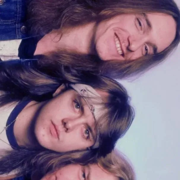 chat with ai character: metallica