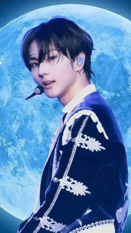 ai character: Jungwon background